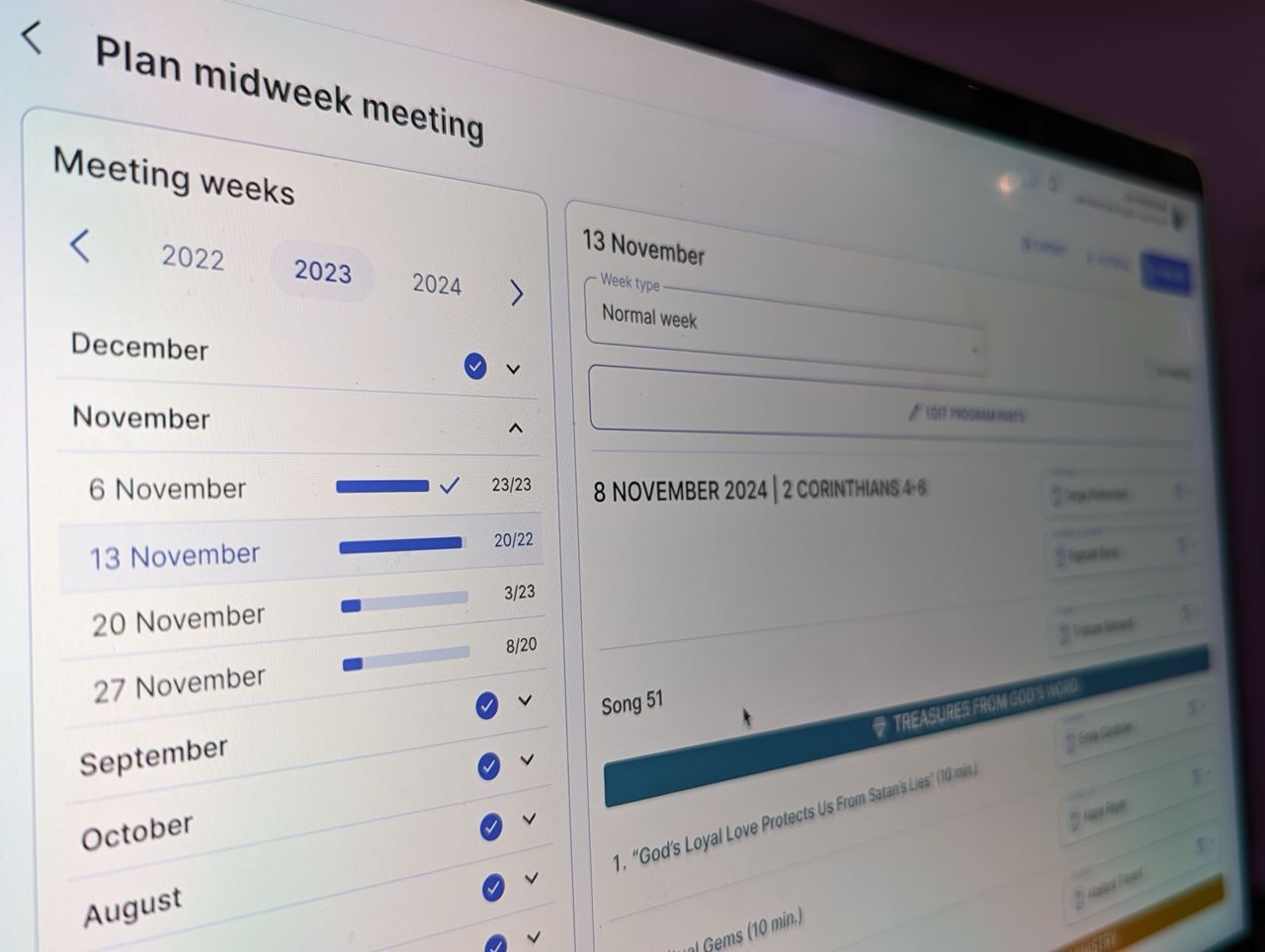 Scheduling meetings in Organized app